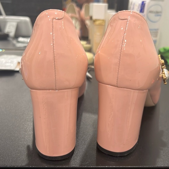 Gucci Shoes - Gucci Pink Patent Leather Lois Bee Mary Jane Pumps Size 38.5